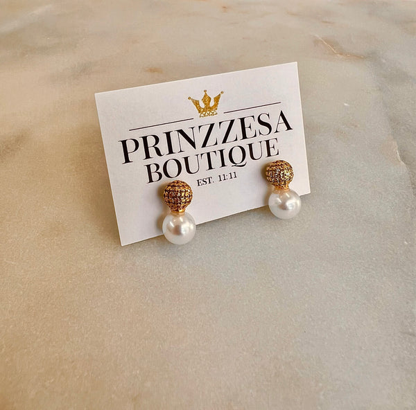 Leela Pearl Earrings