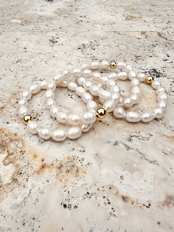 Vicky Pearl Bracelet