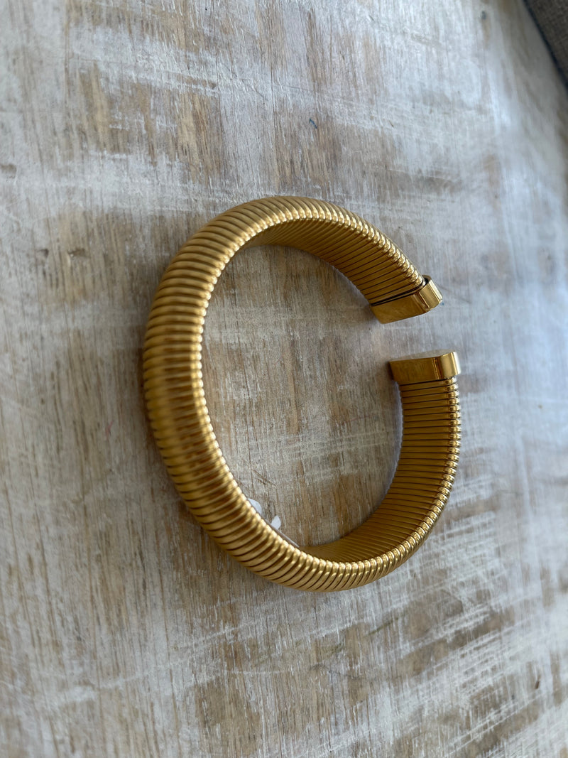 Varinia's Gold Thick Cuff