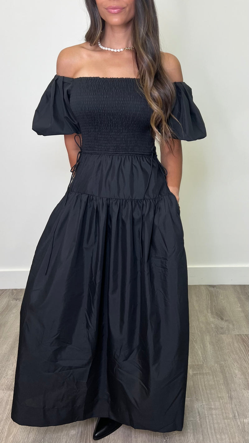 Cerridwen Black Maxi Dress